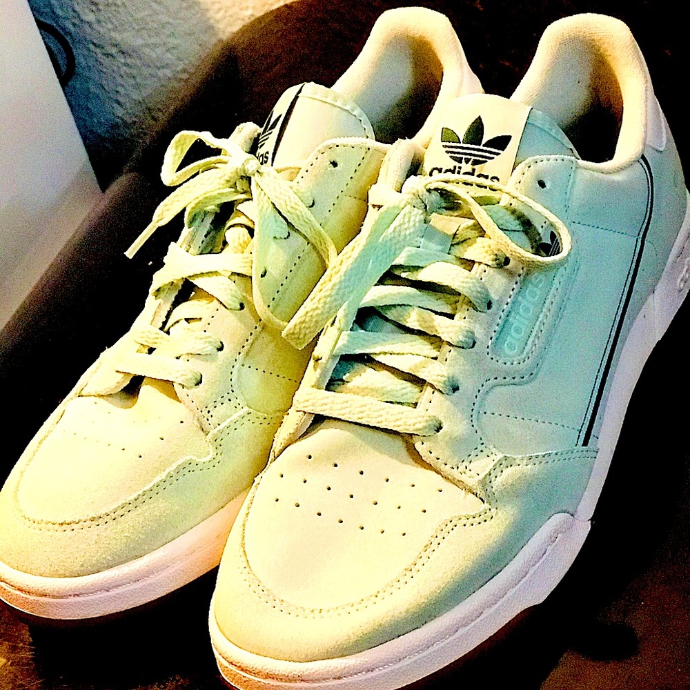 ADIDAS SKATE SHOES continental model mint green  color way.